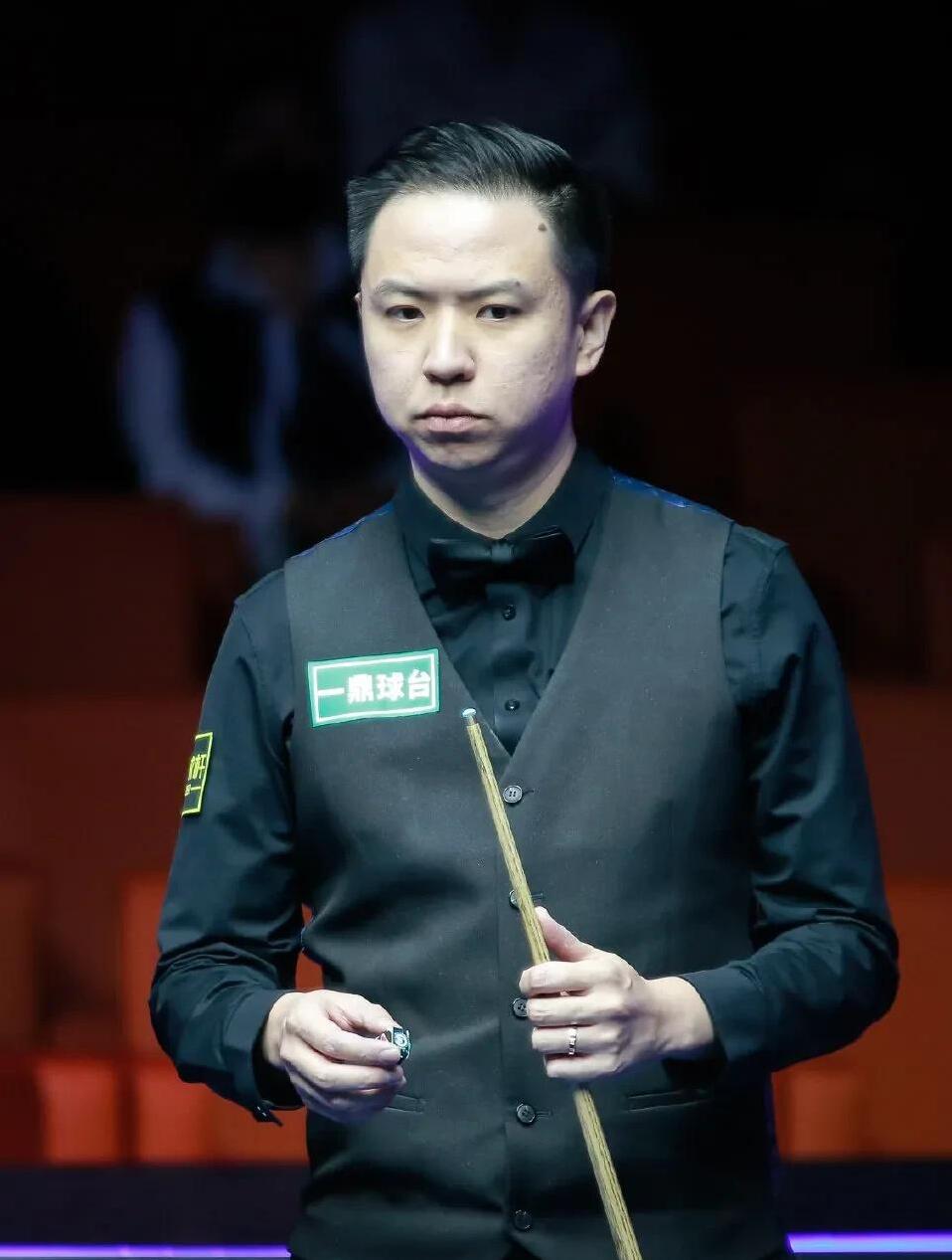 圣诞冠军魔 圣诞冠军魔