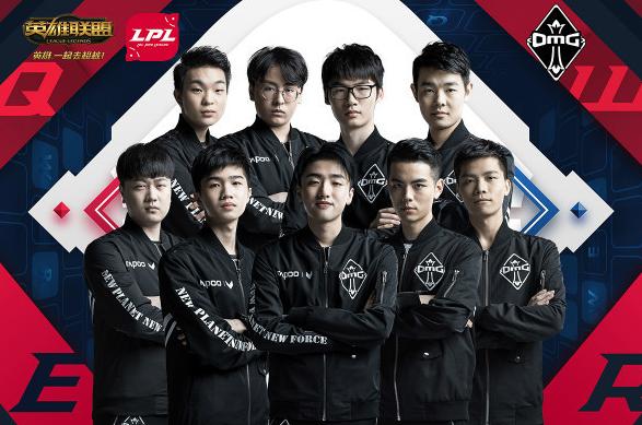 于篮球赛场 于篮球赛场