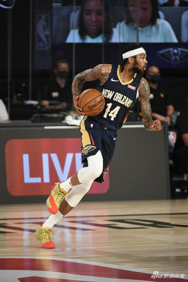 米似乎对他 米似乎对他