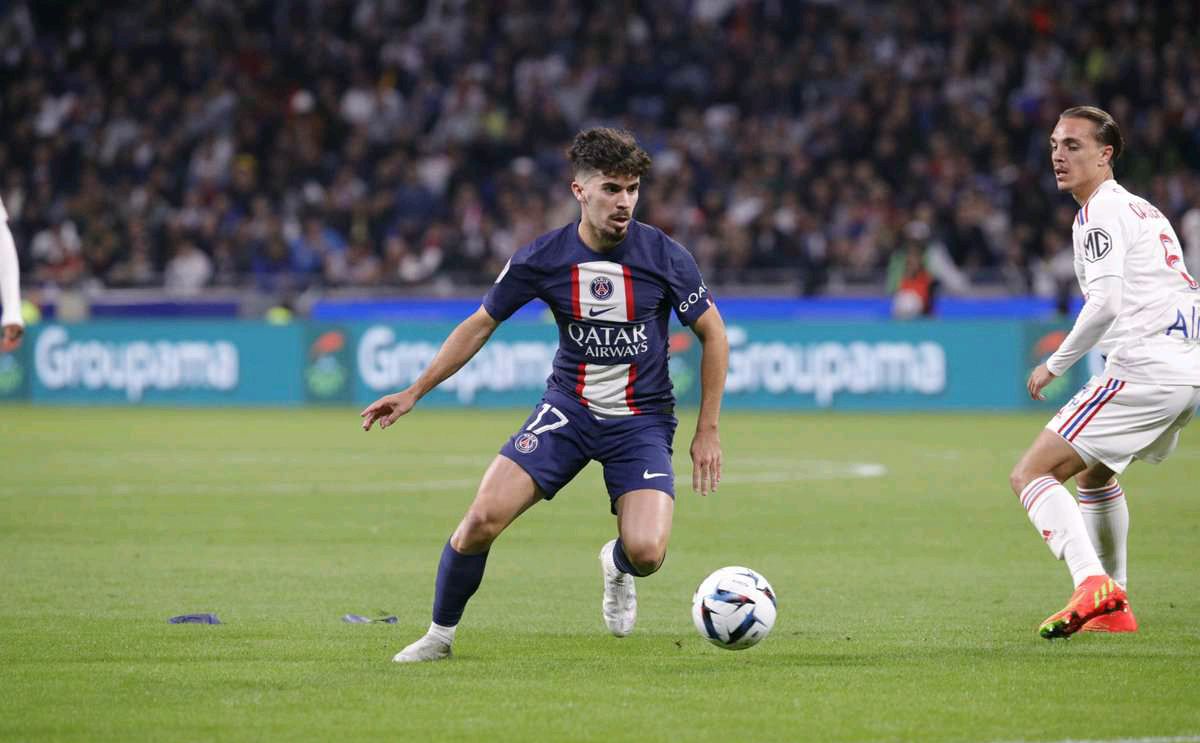 旅蒙上了一 旅蒙上了一