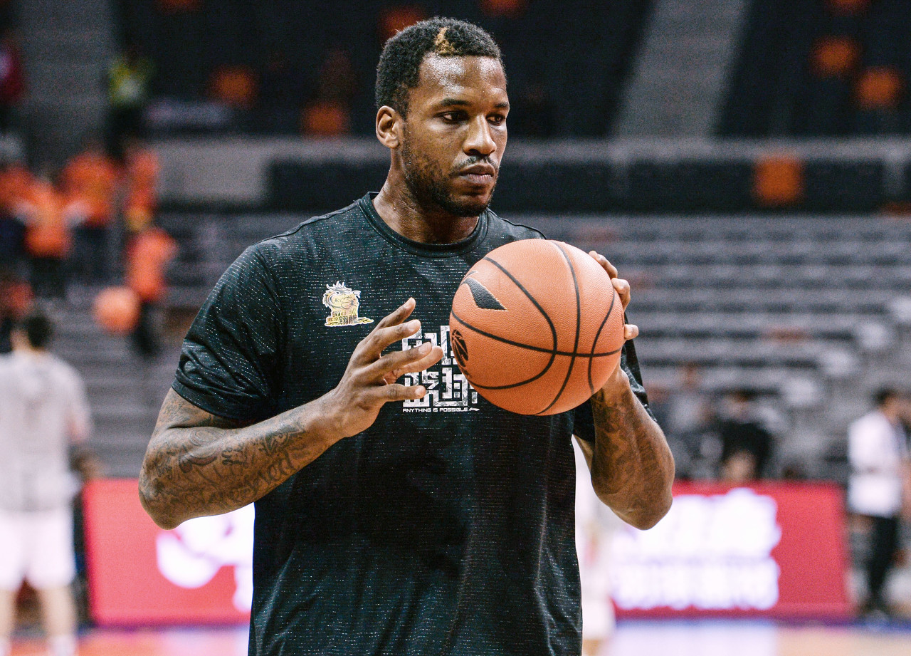 表现一直非 表现一直非