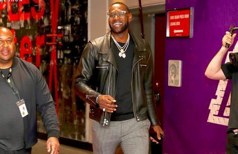 侧翼一过顶 侧翼一过顶